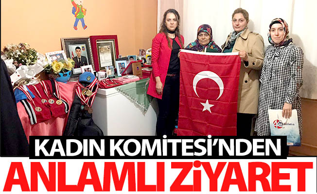 Şehit annesine anlamlı ziyaret
