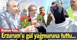Erzurum'da gül yağmuru