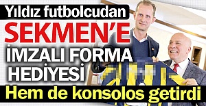 İmzalı formayı konsolos getirdi!